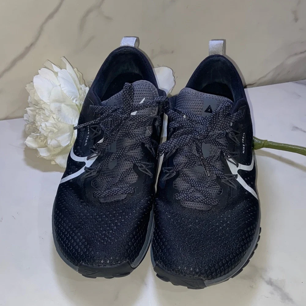 Nike Pegasus 4 Trail Sneakers Black and Gray Trail Shoes Size 9 - Picture 4 of 17